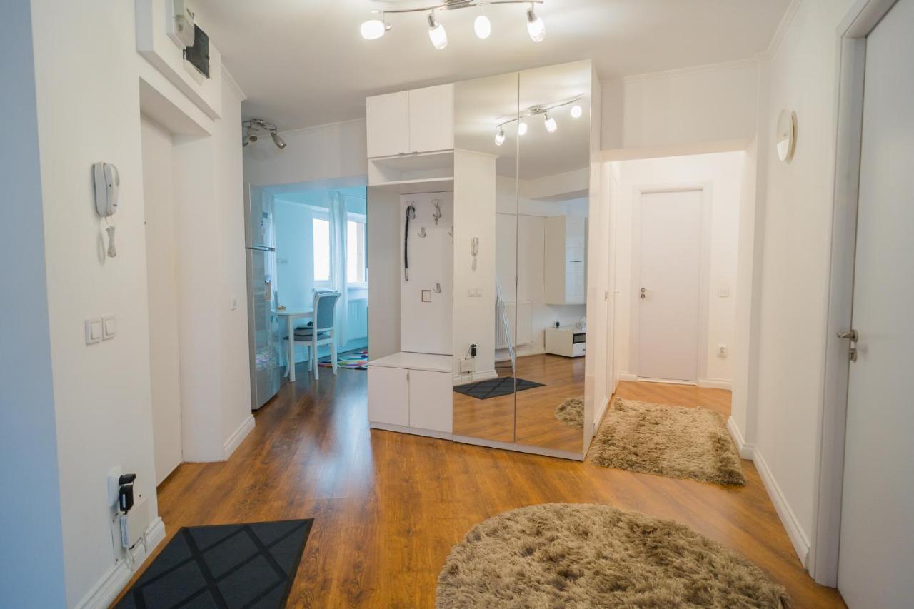 Cozy & Spacious 2Br Apartment With Netflix Бухарест Экстерьер фото