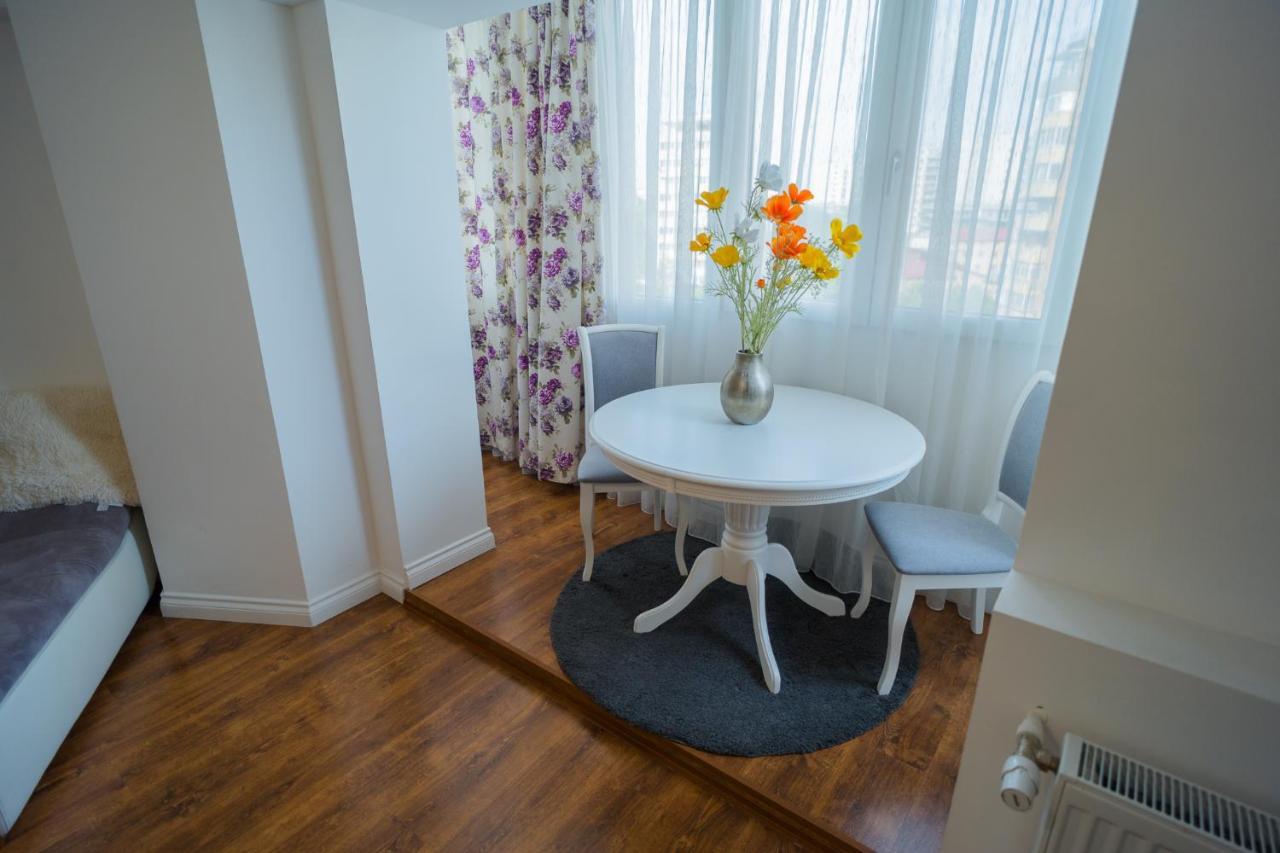 Cozy & Spacious 2Br Apartment With Netflix Бухарест Экстерьер фото